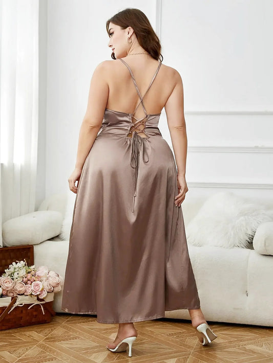 Robe de cérémonie grande taille satin marron - Nerina - Maison Gaala