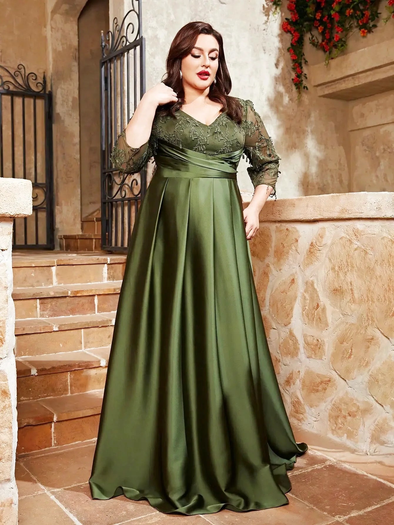 Robe de cérémonie grande taille satin - Verto - Maison Gaala