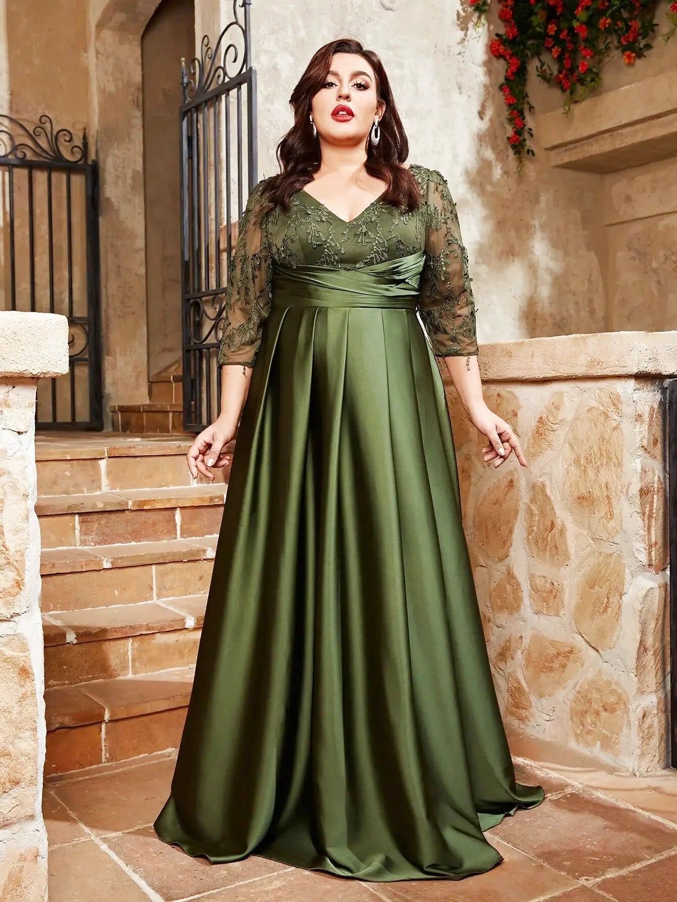 Robe de cérémonie grande taille satin - Verto - Maison Gaala